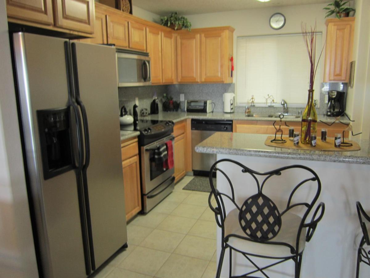 Amazing Seaview Spacious Condo With An Amazing View!!! Екстериор снимка